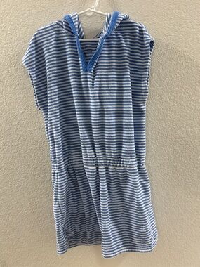 Vineyard Vines Light Blue and White Striped Terrycloth Hooded Cover-Up Youth M